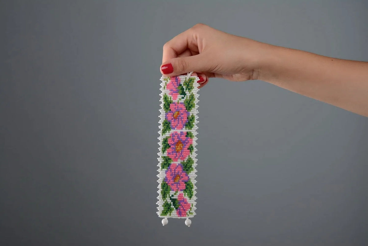 Handmade bracelet made of beads