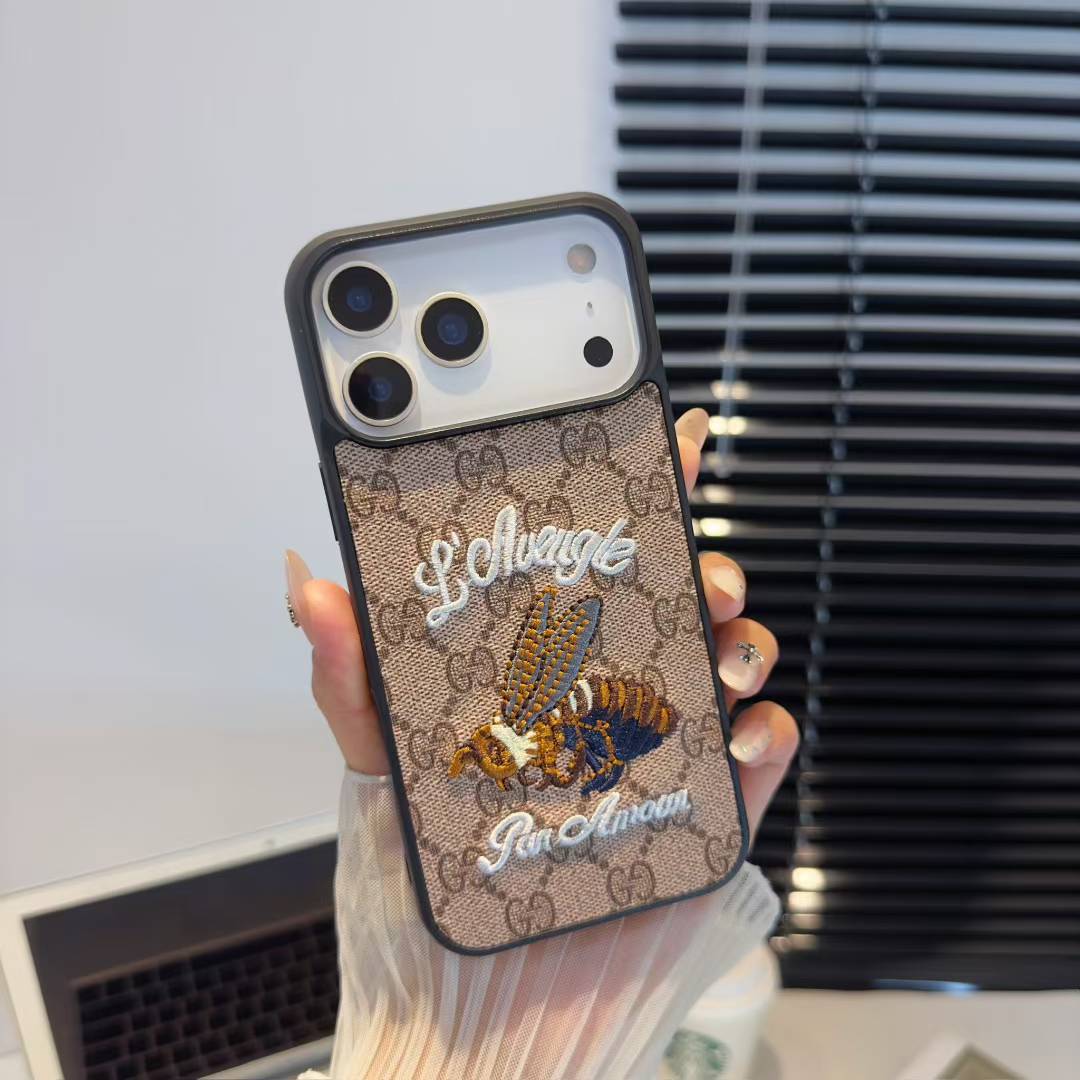 Gucci-inspired character print monogram iPhone 17 case