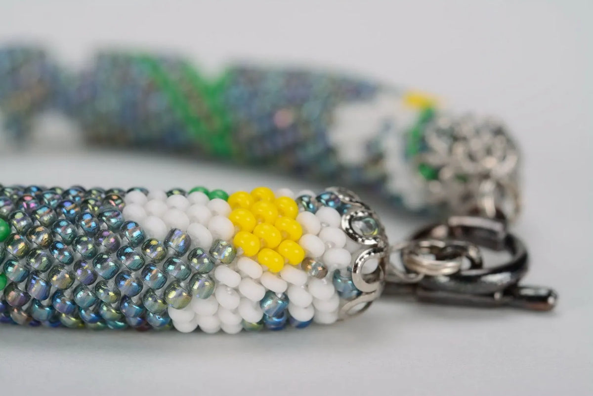 Handmade braided bracelet "Chamomile"