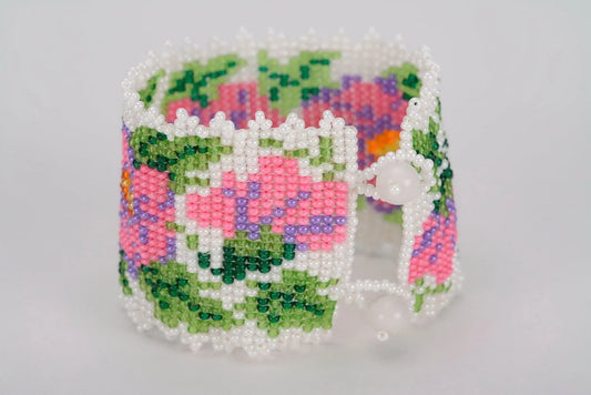 Handmade bracelet made of beads