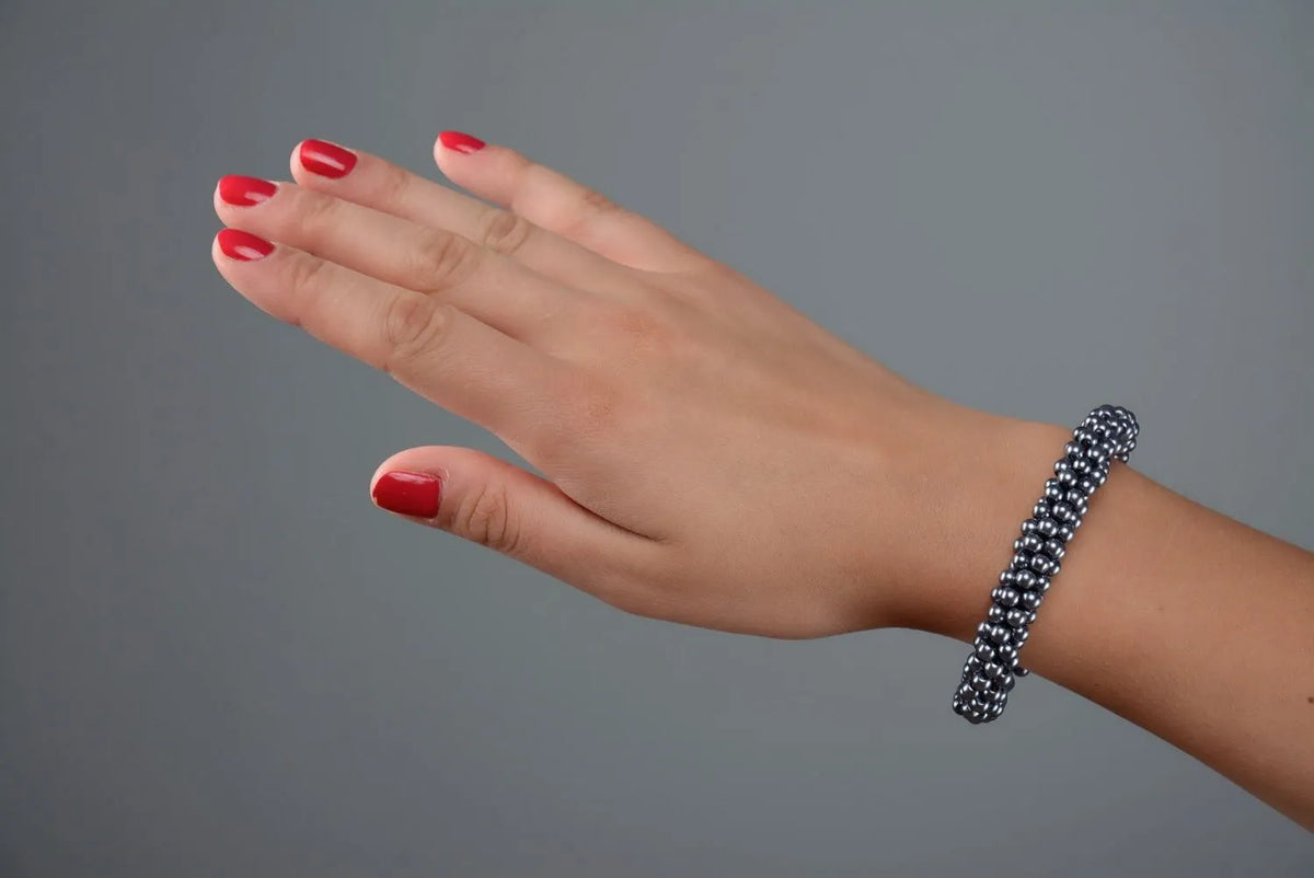 Bracelet made of ceramic pearls