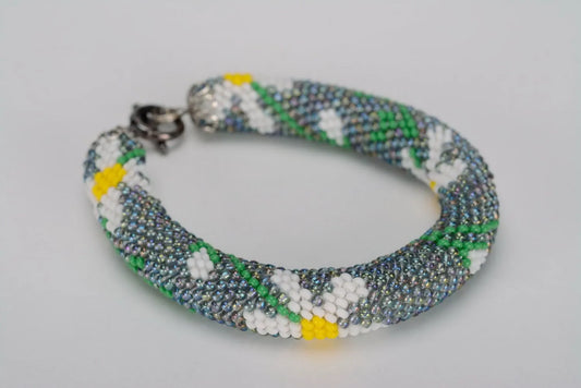 Handmade braided bracelet "Chamomile"